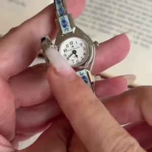 Vintage Floral Elegance Mini Bracelet