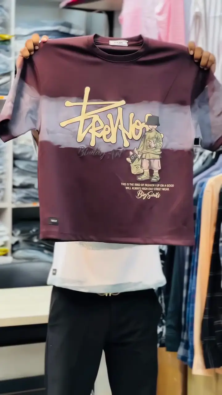 βοΈ Stylish round-neck silhouette π