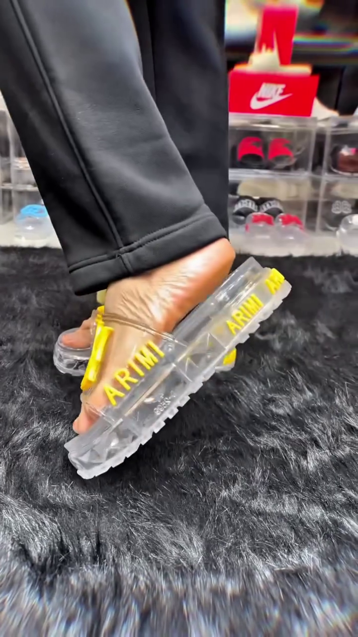 👡 Premium Transparent Chunky Platform Sliders with Bold Red Accent – Trendy Casual Women’s & Girls’ Everyday Slip-On Sandals ✨❤️