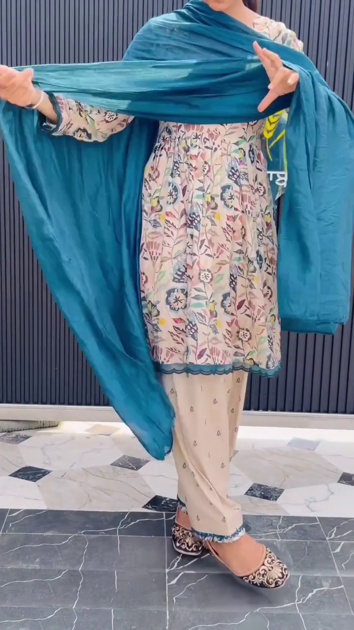 Premium Multicolour Floral Printed Flared Anarkali Kurta with Coordinated Straight Pants and Contrast Teal Dupatta – Elegant Traditional & Contemporary Ethnic Wear Set for Women 🌺💙