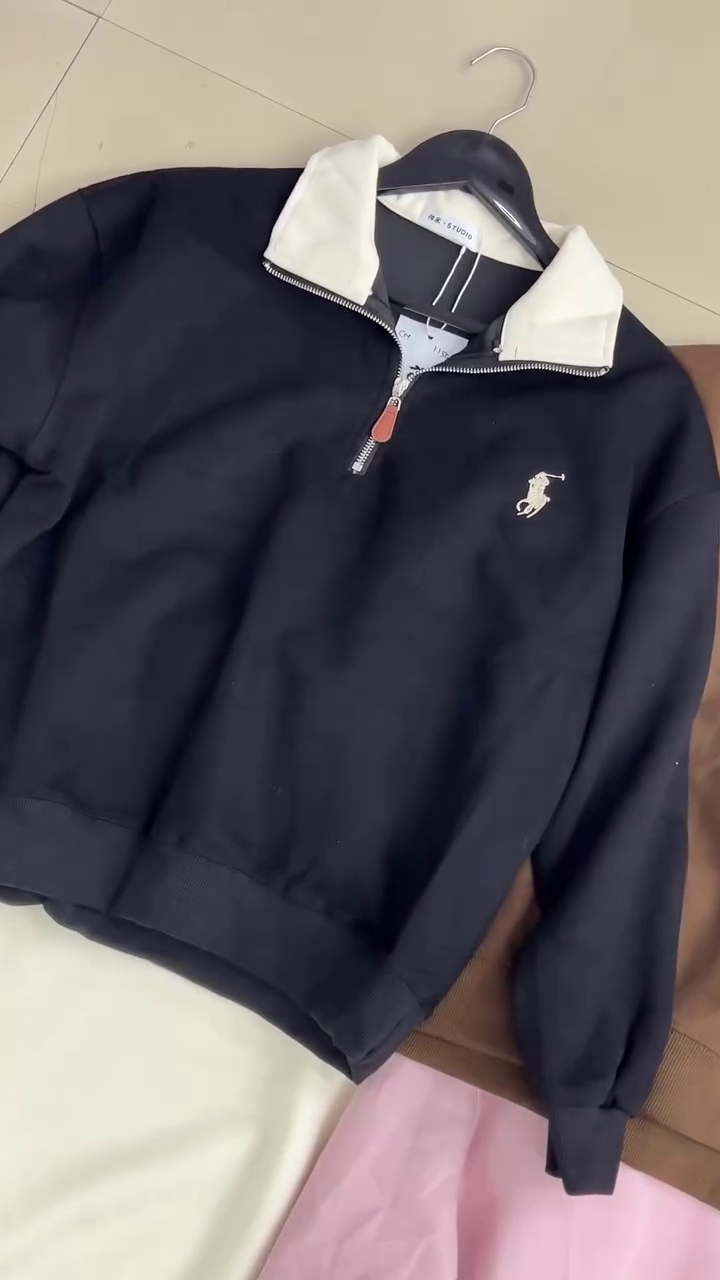 Premium Cream White Half-Zip Sweatshirt with Contrast Brown Collar & Minimal Equestrian-Inspired Chest Embroidery ✨🧥