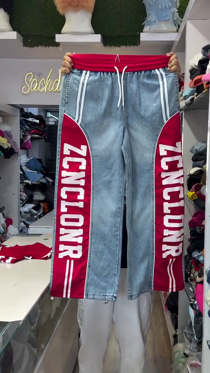 Trendy Women’s Red & Denim Number Graphic Crop Top with Contrast Side-Panel Wide-Leg Jeans Co-Ord Set 👖✨