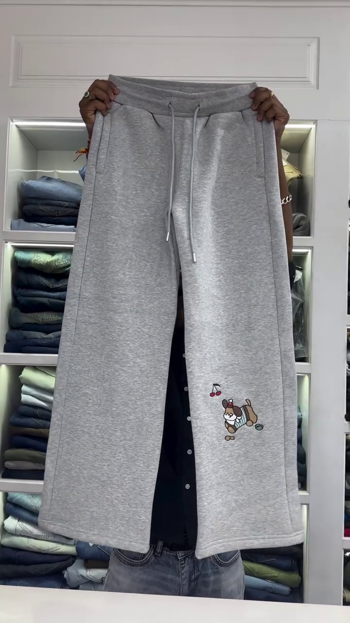 Women’s Elegant Ivory Cream Wide Straight-Leg Casual Trousers with Comfortable Drawstring Waist, Minimal Side Pockets, Relaxed Fit & Playful Embroidered Cartoon Character Detail for Trendy Everyday Fashion 🤍🐾✨