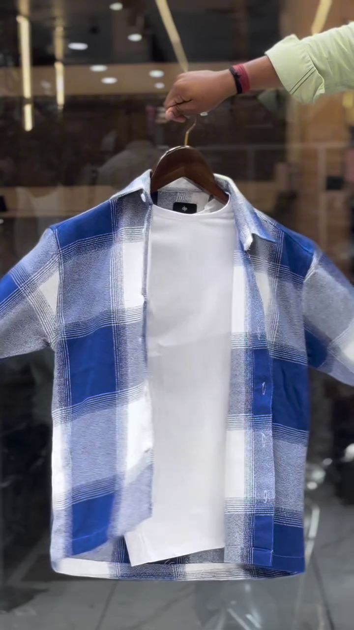 🔥 Elevate Your Everyday Style with This Trendy Checked Shirt Combo