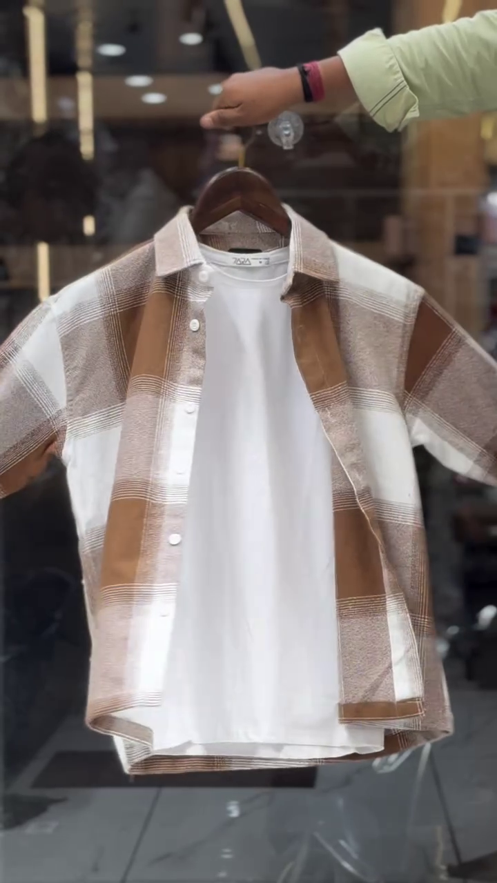 🔥 Elevate Your Everyday Style with This Trendy Checked Shirt Combo