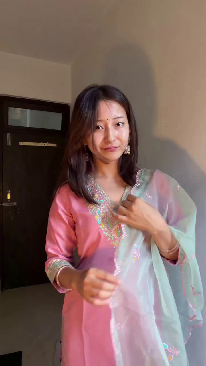 🌸💗 Elegant Pink Women’s Ethnic Kurta with Multicolour Floral Embroidery, Decorative Neckline, Three-Quarter Sleeves and Matching Mint Green Sheer Dupatta – Graceful Traditional Festive Wear Ensemble