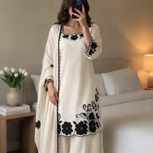 Festive Ethnic Kurta Set – Cream